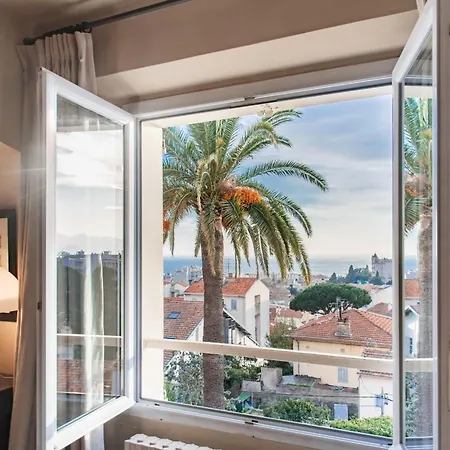Charming One Bedroom In *